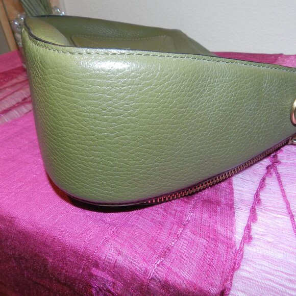 👜Marc Jacobs Recruit Nomad Saddle Pebble Leather Army Green Crossbody Bag 👜 - Picture 8 of 16